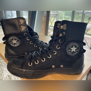 Canvas & leather Hi-Tops